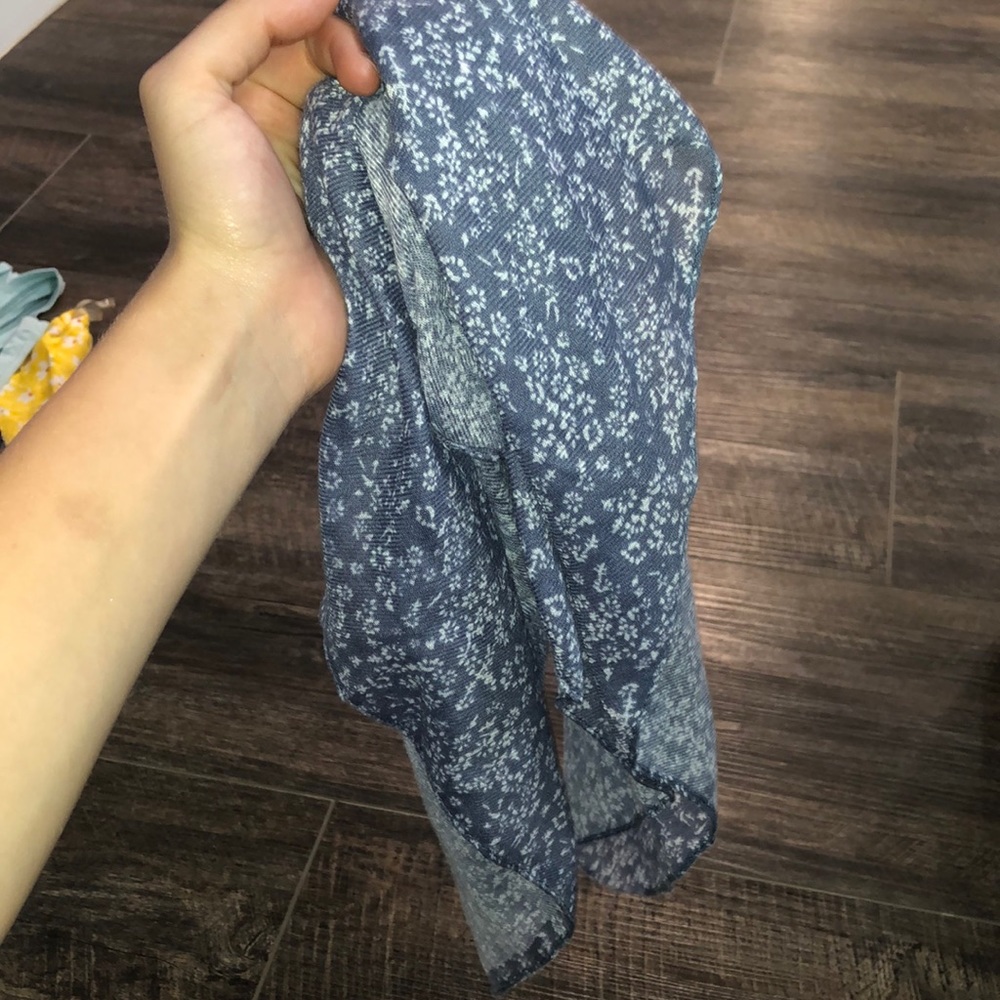 Brand new never used Hair / Bag tie ribbon blue floral francescas